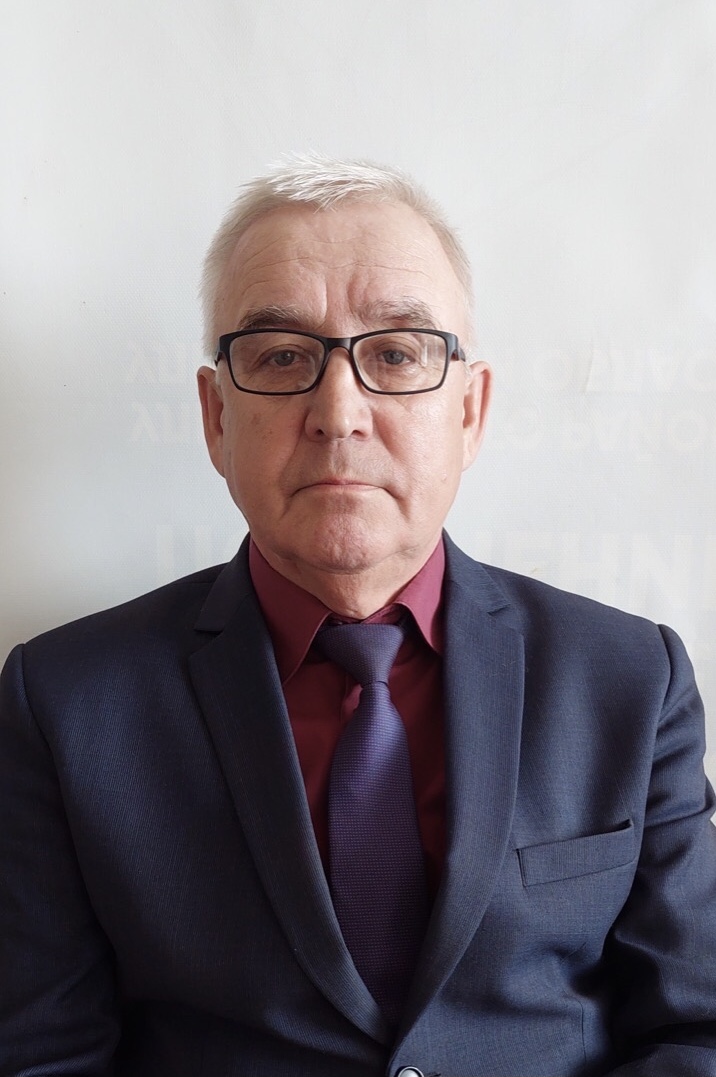 Авхадиев Марат Мирзазянович.